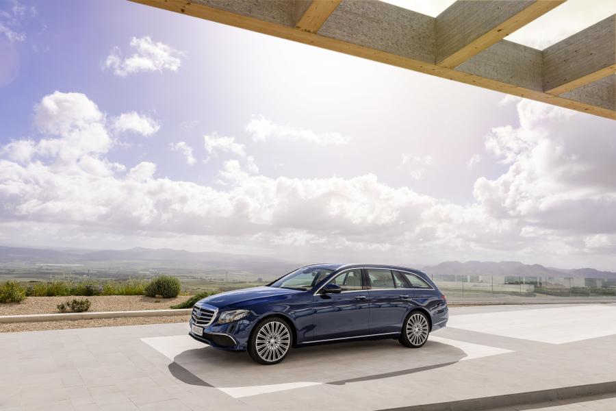  Mercedes-Benz E200 d Exclusive Line Estate 2016 года  (фото 14 из 31)